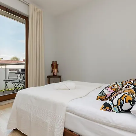 Comfy & Classy Near Cos Torwar By Renters Апартаменты