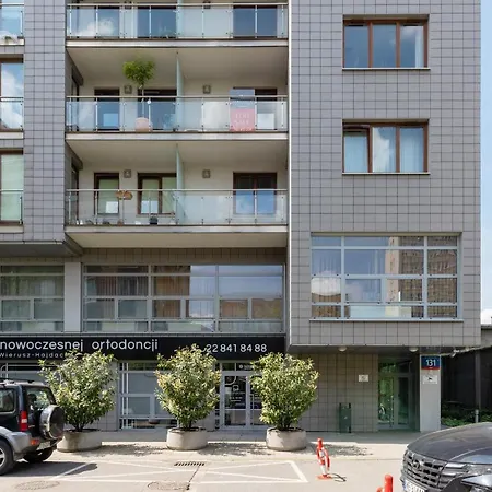 Comfy & Classy Near Cos Torwar By Renters * Варшава