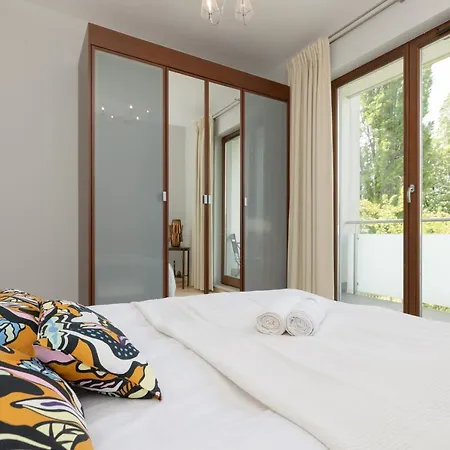 Apartment Comfy & Classy Near Cos Torwar By Renters Warsaw