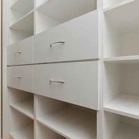 Apartament Comfy & Classy Near Cos Torwar By Renters